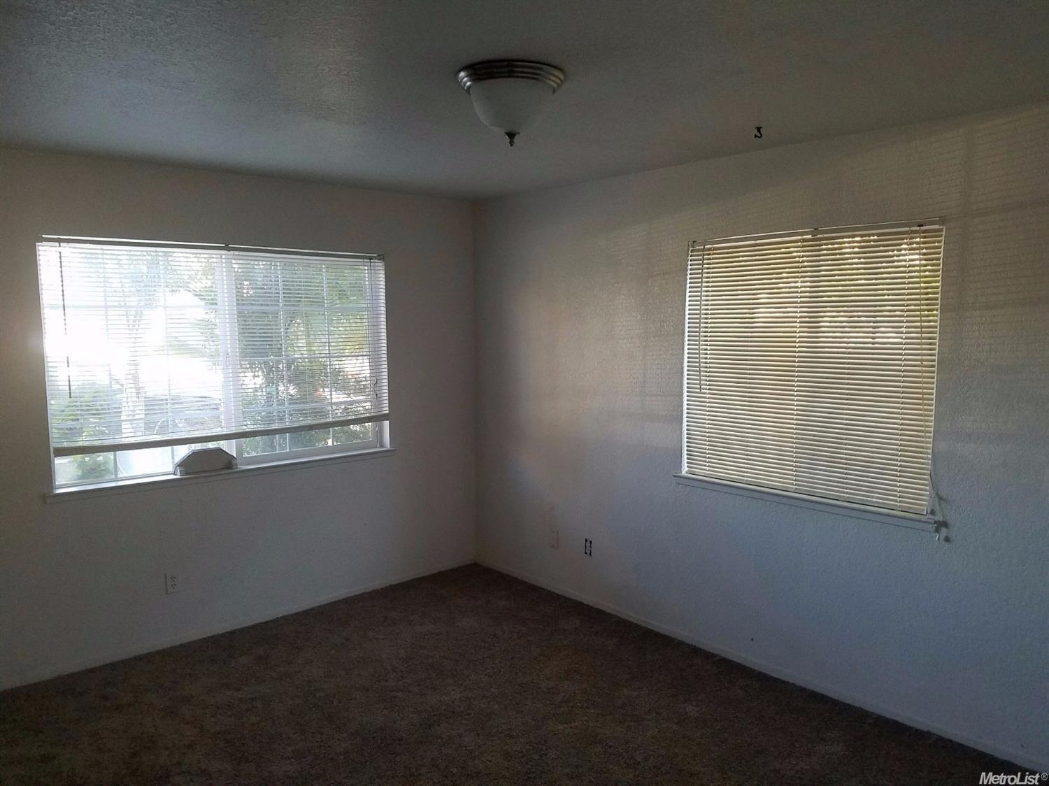 1725 Waldo Ct, Modesto, CA 95358 photo 4