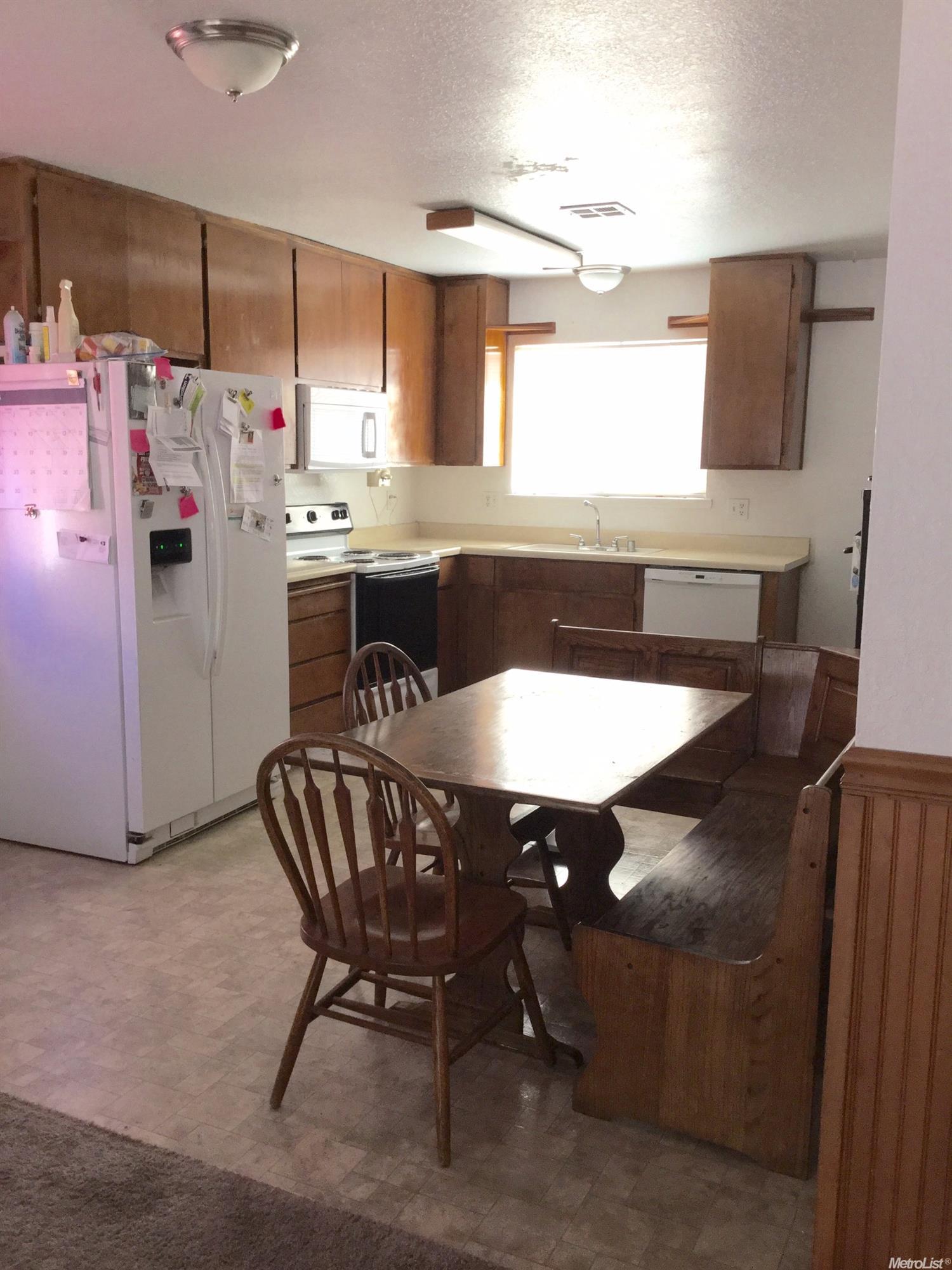 1725 Waldo Ct, Modesto, CA 95358 photo 8