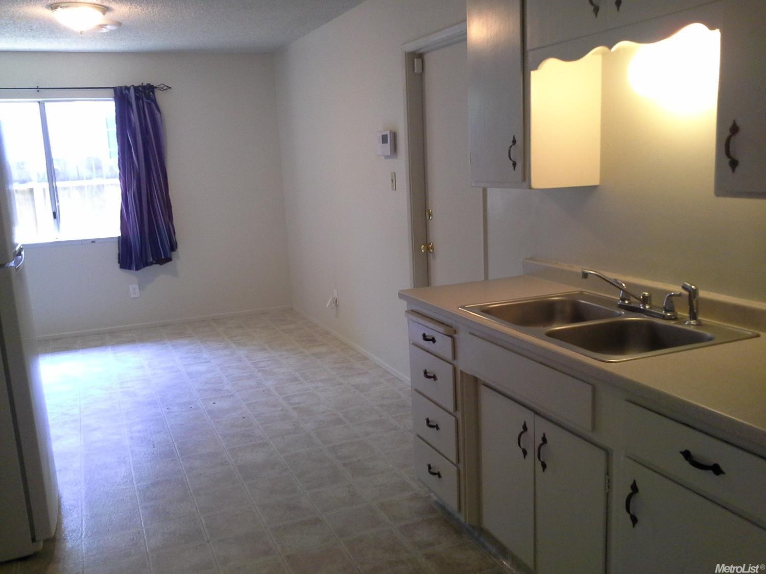1708 Ellison Dr, Modesto, CA 95355 photo 3