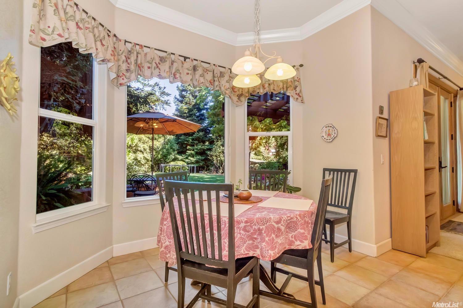 3640 Voleyn St, Carmichael, CA 95608 photo 8