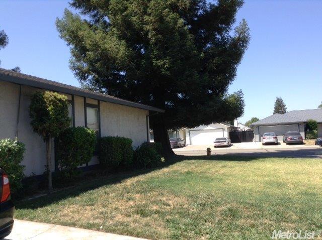 1420 Champagne Ct, Lodi, CA 95242 photo 2