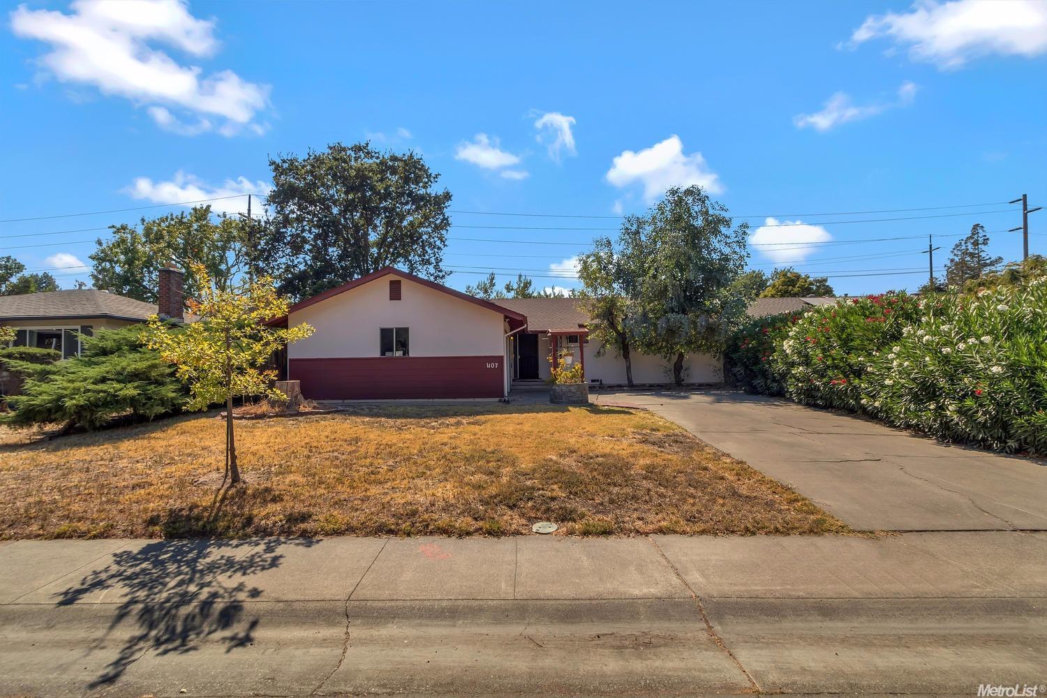 1107 L St, Davis, CA 95616 photo 1