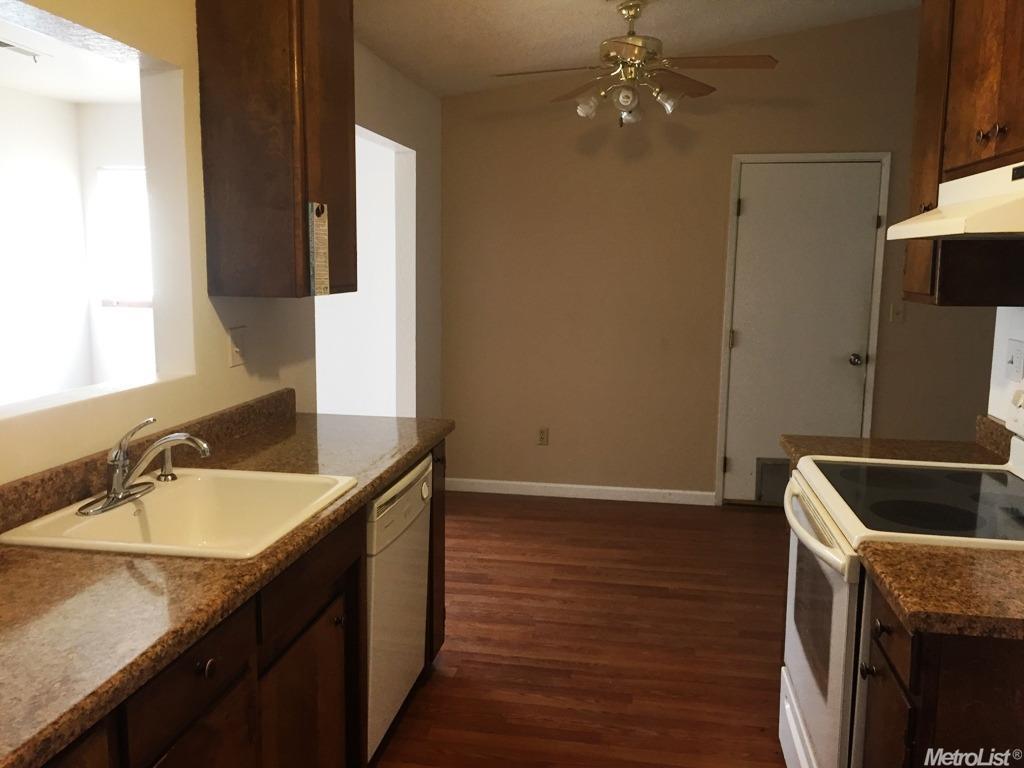 2020 W Rumble Rd, Modesto, CA 95350 photo 14