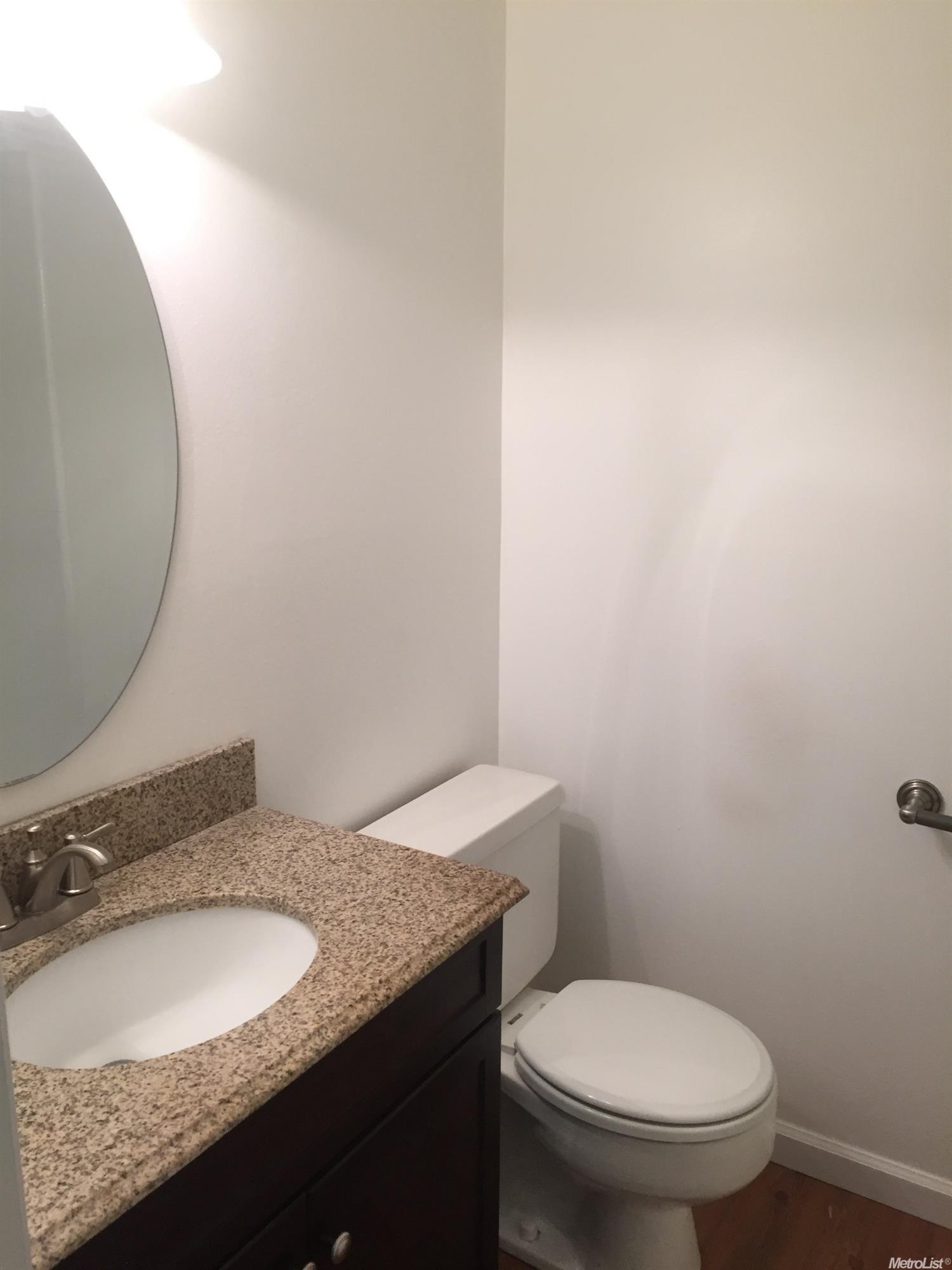 2020 W Rumble Rd, Modesto, CA 95350 photo 12