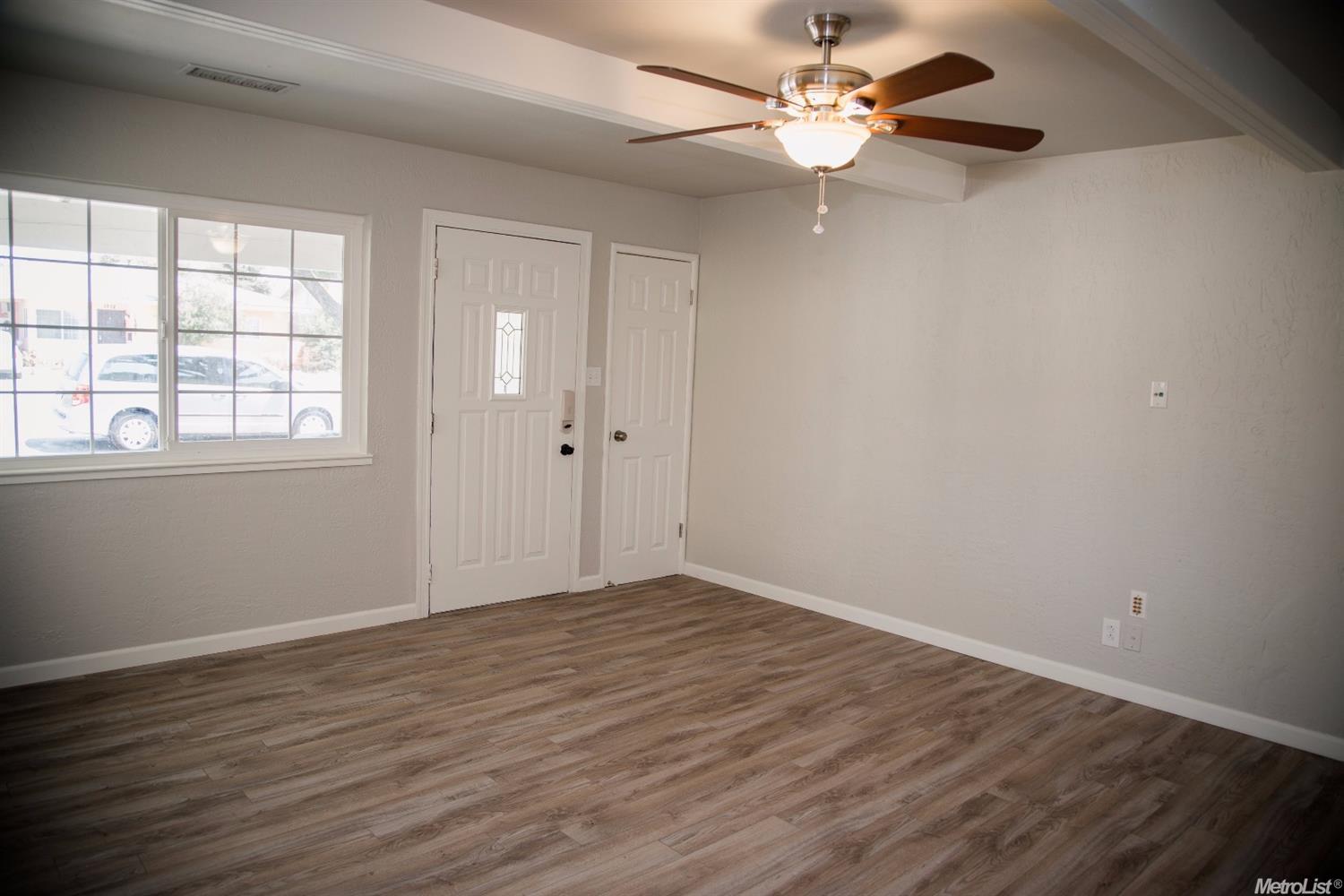 1713 Deborah St, Tracy, CA 95376 photo 2