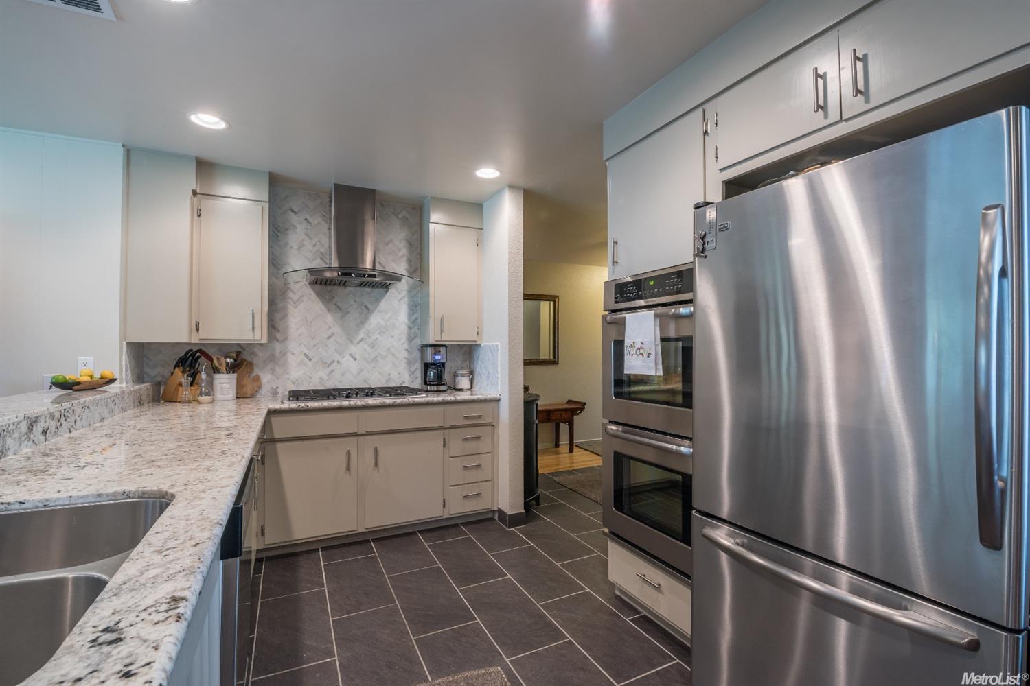 2808 Windsor Ln, Modesto, CA 95350 photo 7