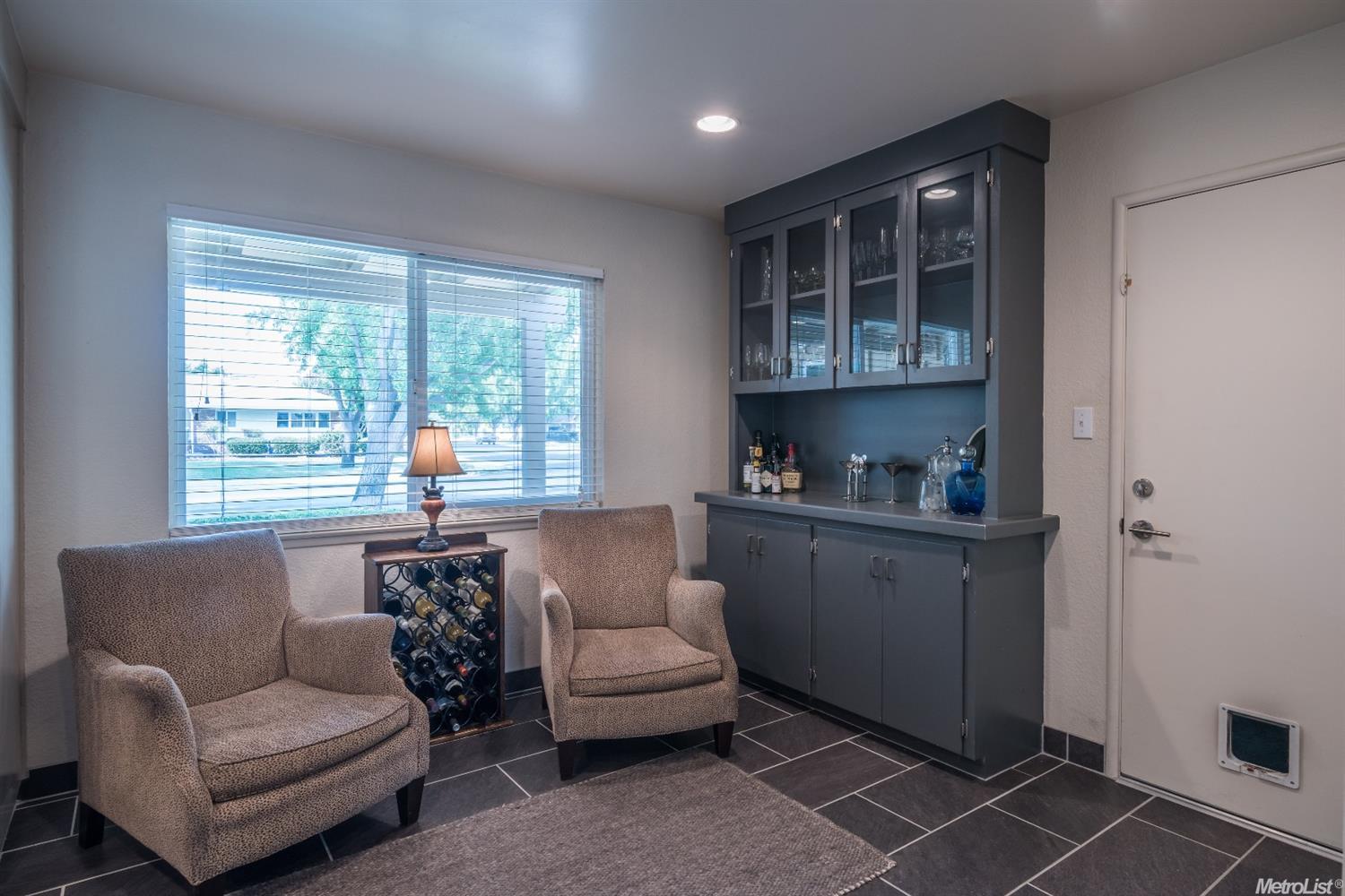 2808 Windsor Ln, Modesto, CA 95350 photo 4