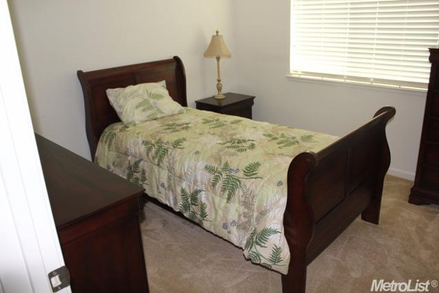 1605 Courtyard Dr, Manteca, CA 95337 photo 8