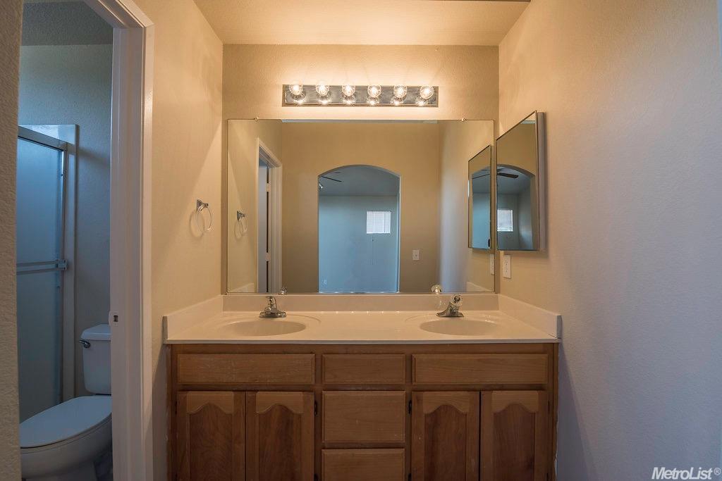 2337 Shadowbrook Way, Modesto, CA 95351 photo 17