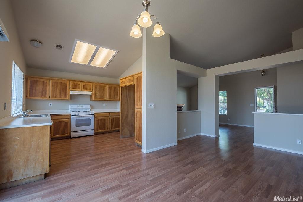 2337 Shadowbrook Way, Modesto, CA 95351 photo 10