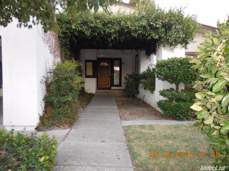 2418 Dels Ln, Turlock, CA 95382 photo 4