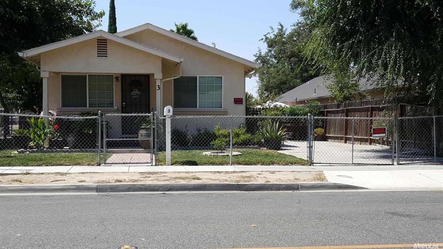 3 A St, Tracy, CA 95376 photo 2