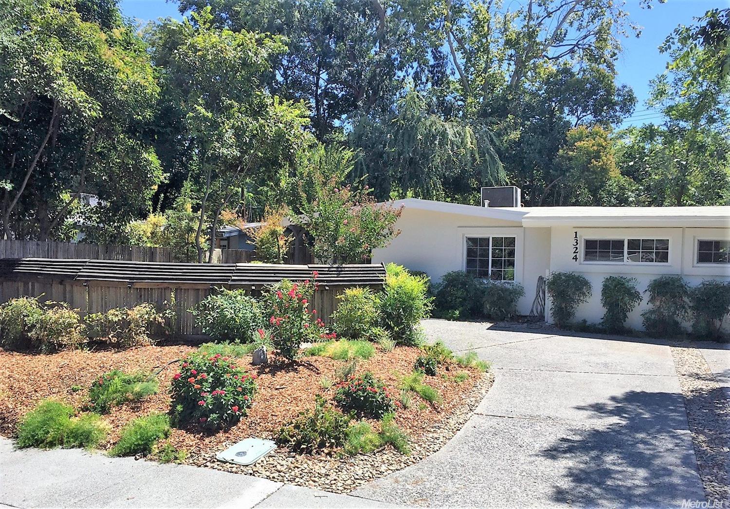 1324 Colgate Dr, Davis, CA 95616 photo 1