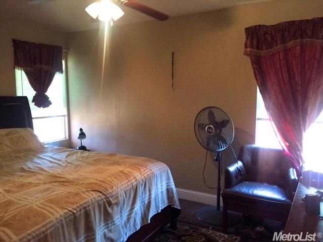 431 Michigan Ave, Manteca, CA 95337 photo 9