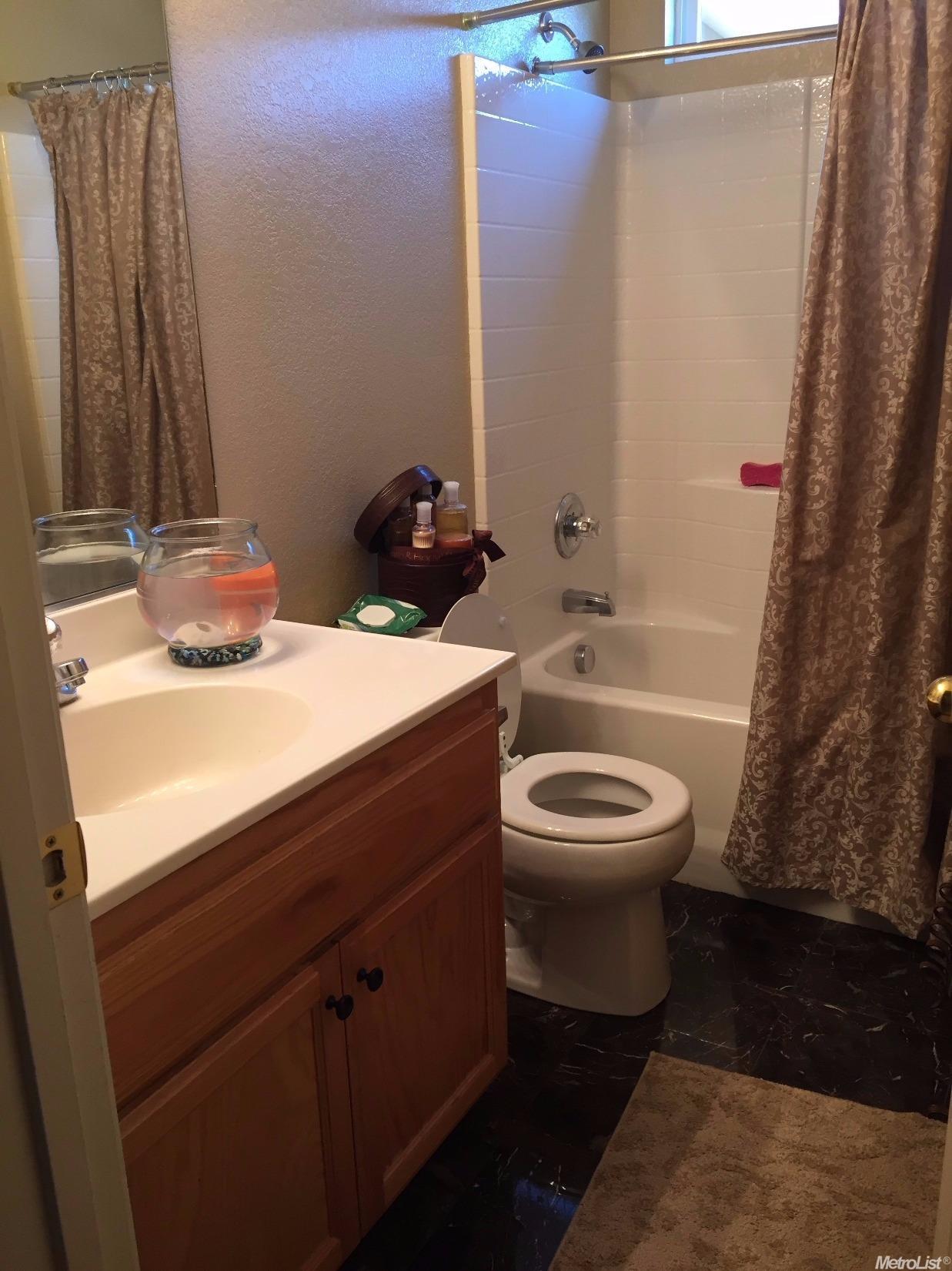 181 Eagleglen Ave, Turlock, CA 95380 photo 9