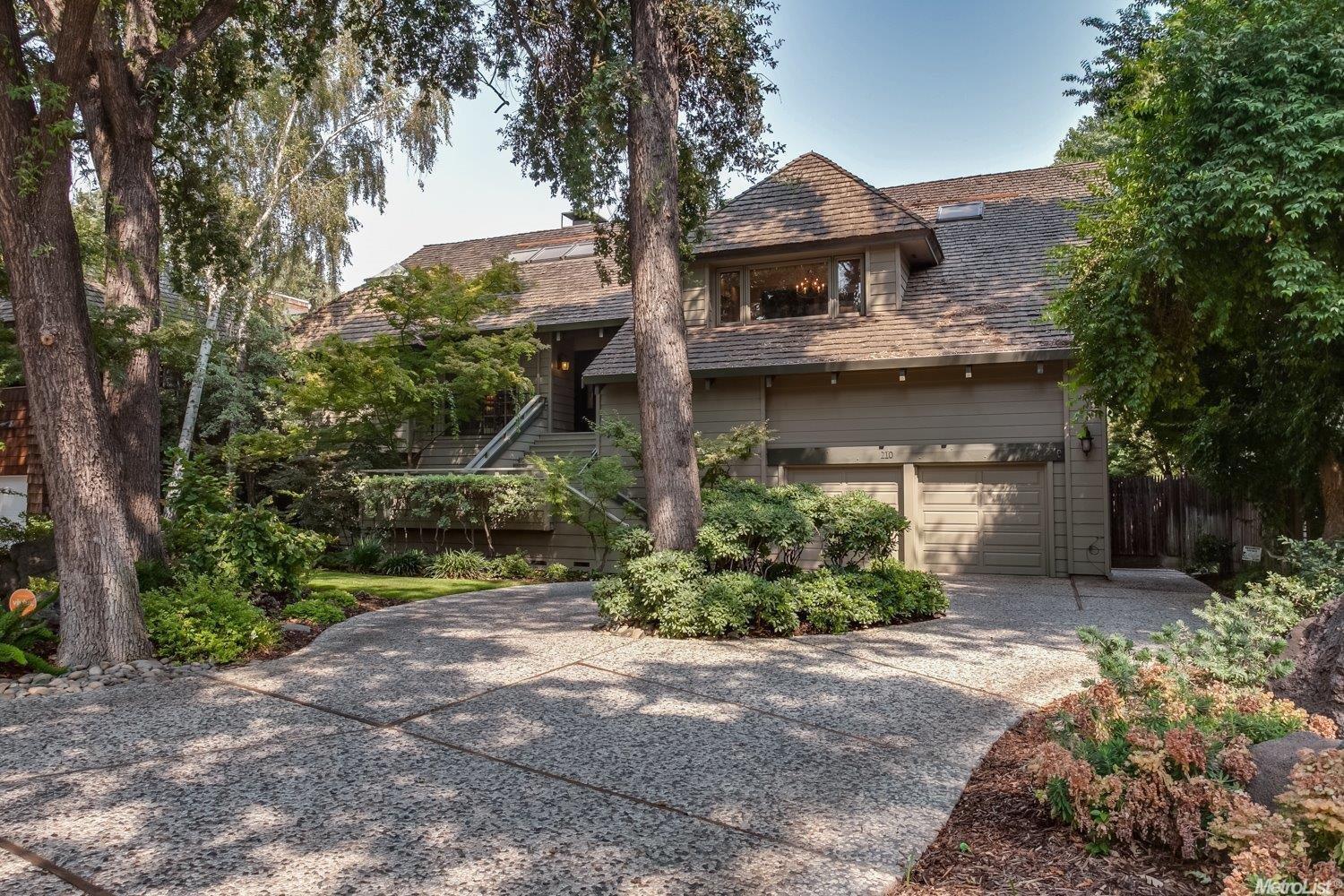 210 Brook Way, Modesto, CA 95354 photo 2