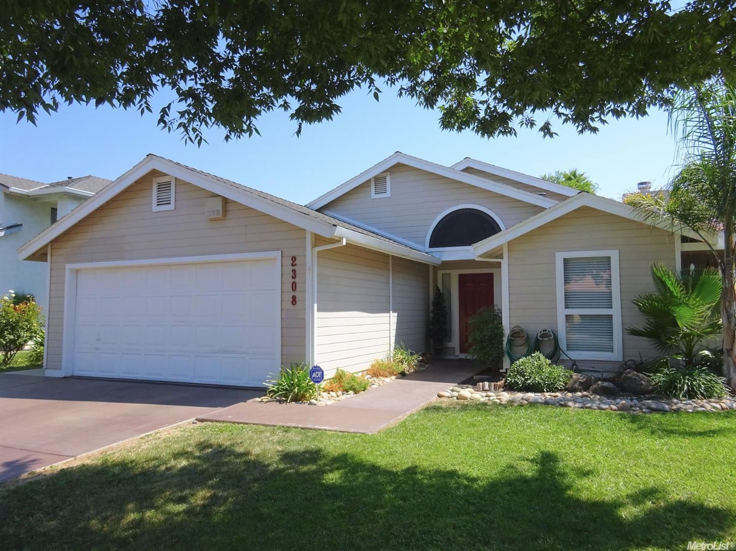 2308 Spring Water Dr, Modesto, CA 95355 photo 2