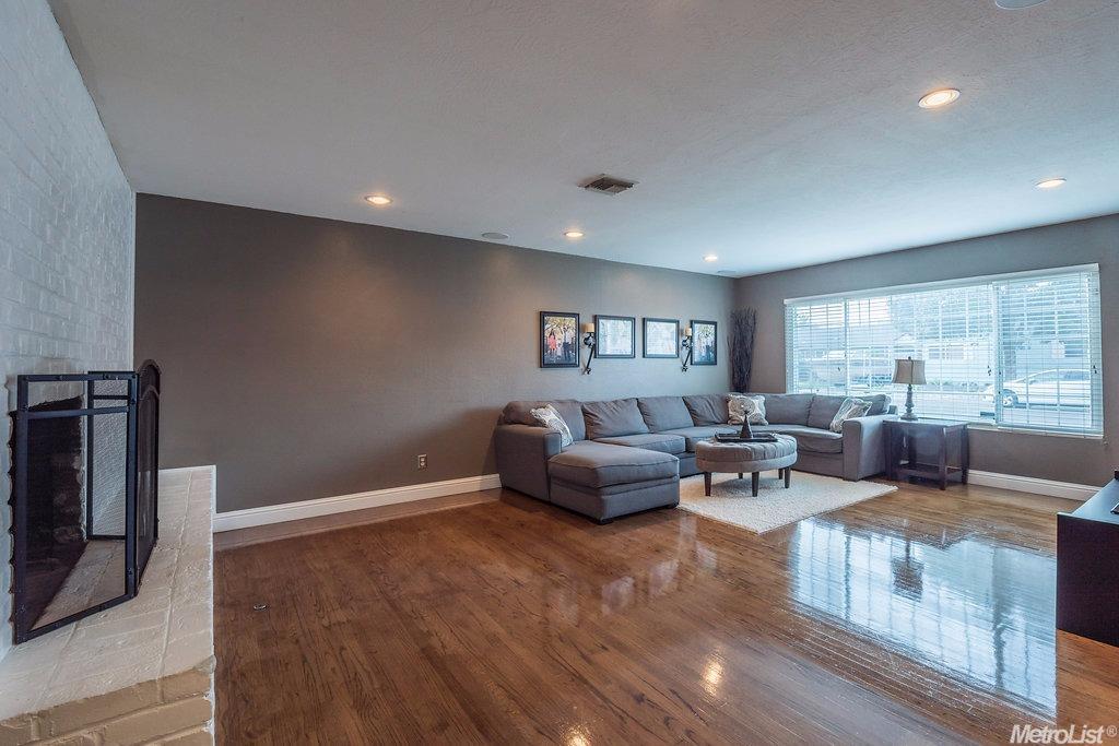 921 Durant St, Modesto, CA 95350 photo 3
