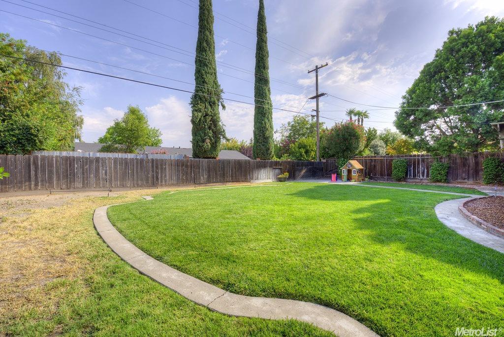 921 Durant St, Modesto, CA 95350 photo 22
