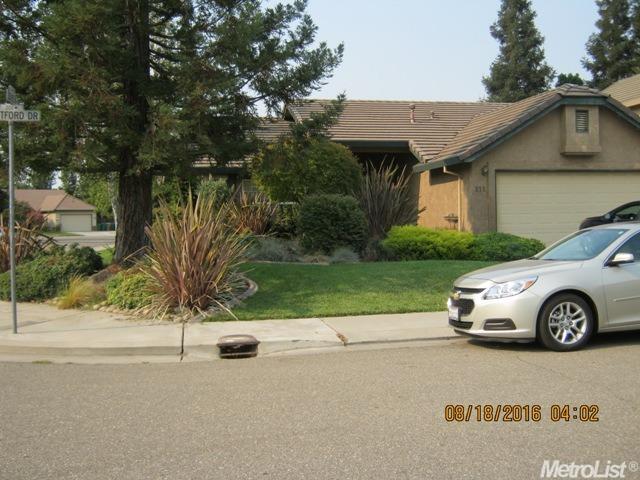211 Hartford Dr, Lodi, CA 95240 photo 1