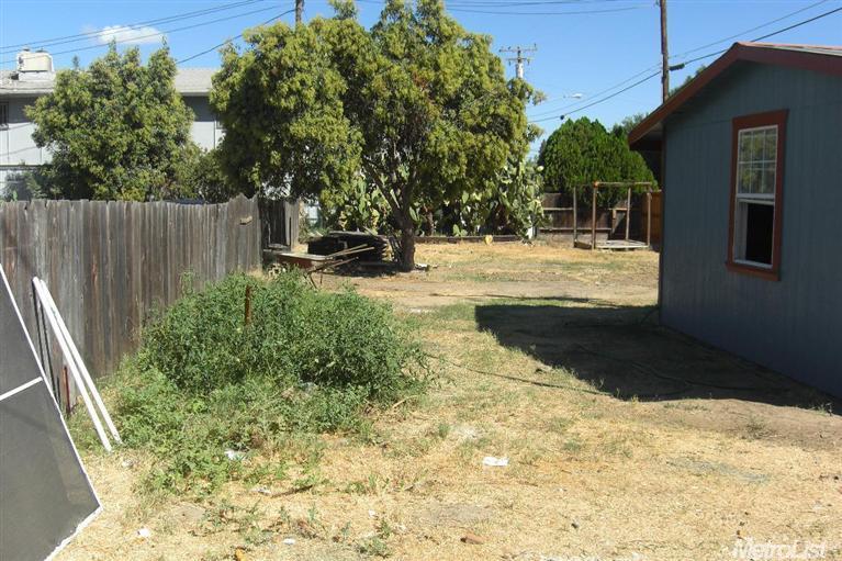901 W Main St, Turlock, CA 95382 photo 18