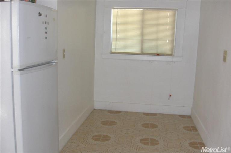 901 W Main St, Turlock, CA 95382 photo 8