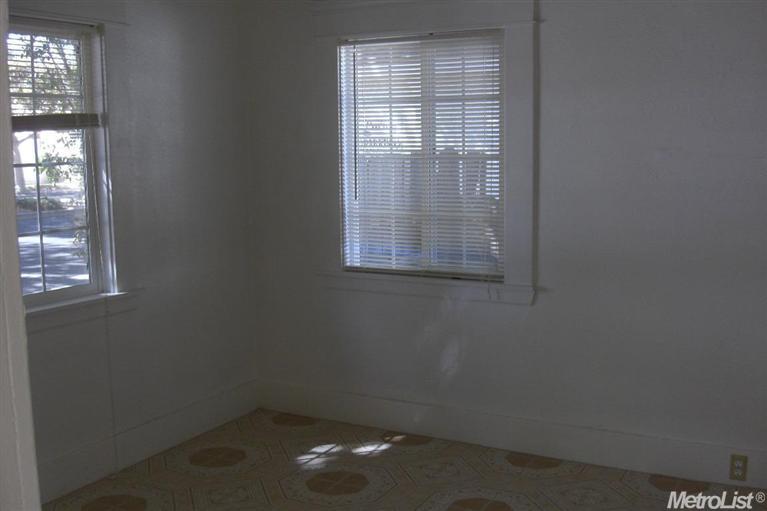 901 W Main St, Turlock, CA 95382 photo 12