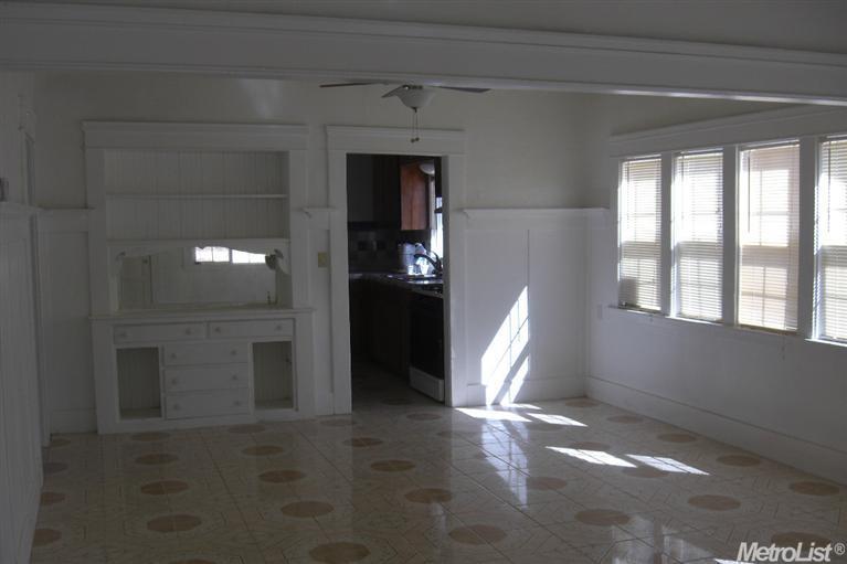 901 W Main St, Turlock, CA 95382 photo 11