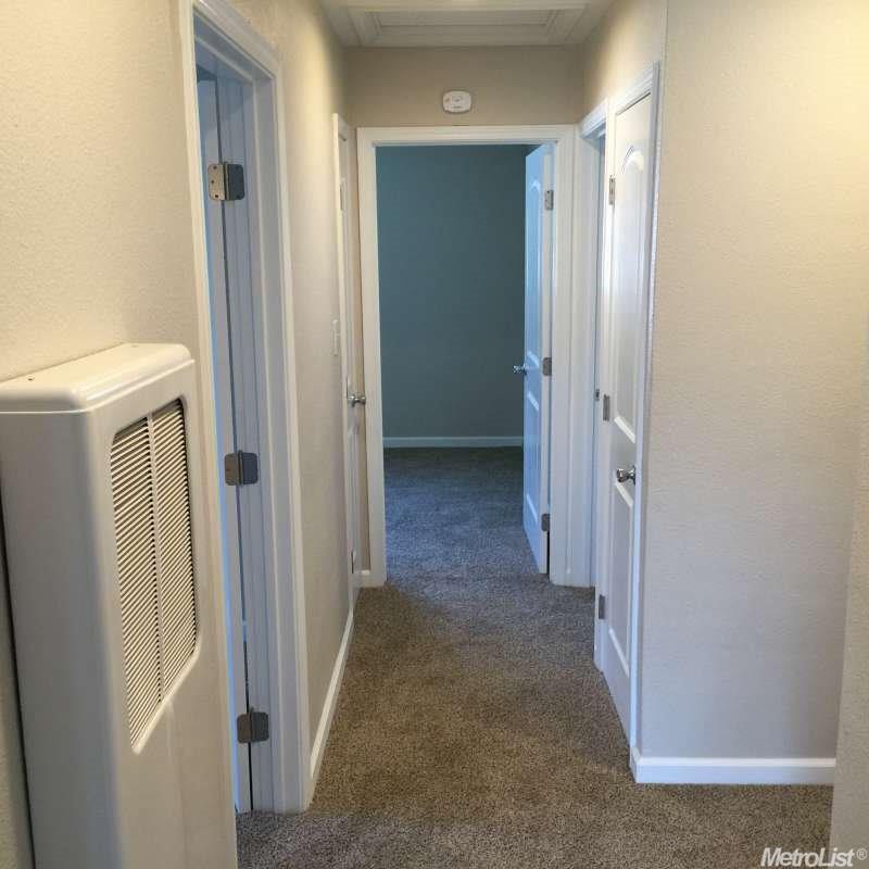 1118 Lloyd St, Lodi, CA 95240 photo 4