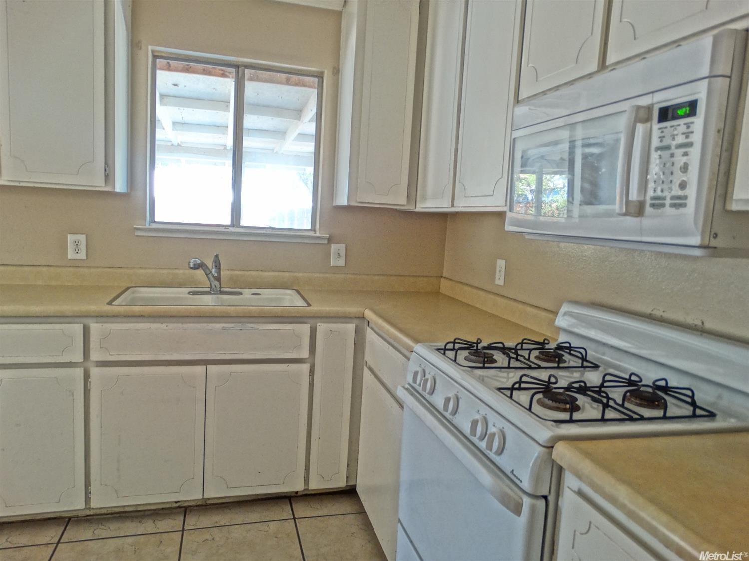 2394 Wolf St, Merced, CA 95348 photo 8