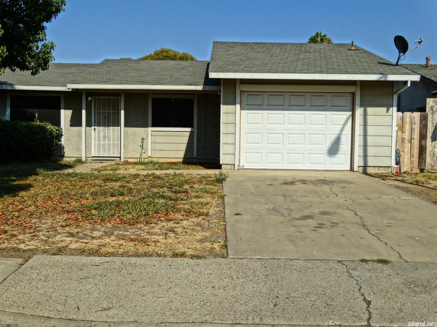 2394 Wolf St, Merced, CA 95348 photo 3