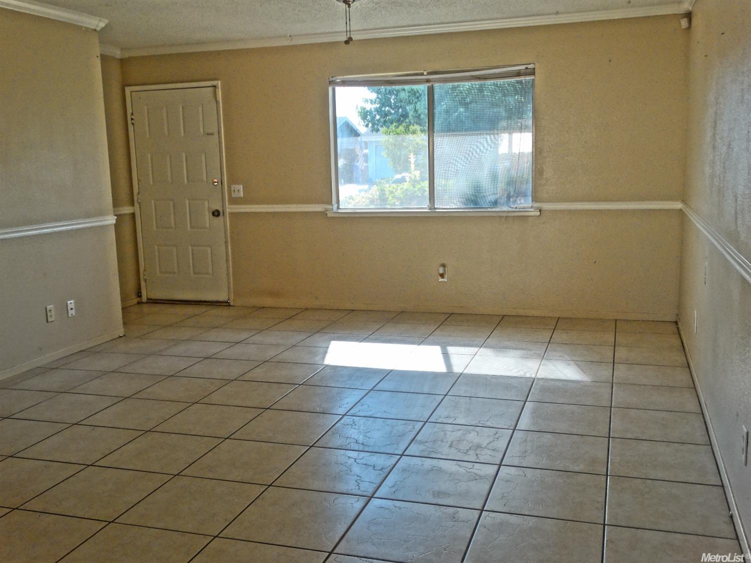 2394 Wolf St, Merced, CA 95348 photo 5
