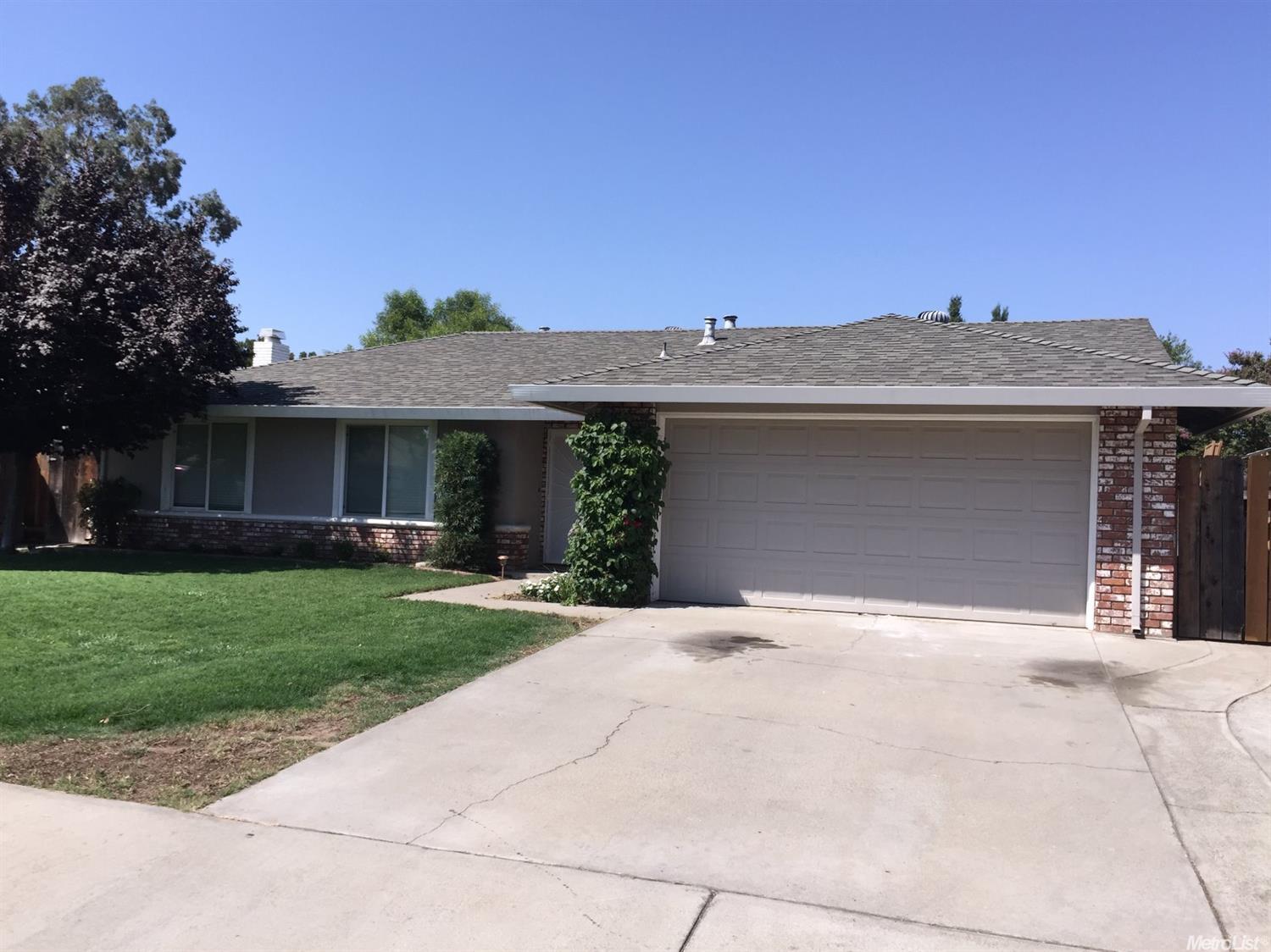 1517 Clevenger Dr, Modesto, CA 95356 photo 2