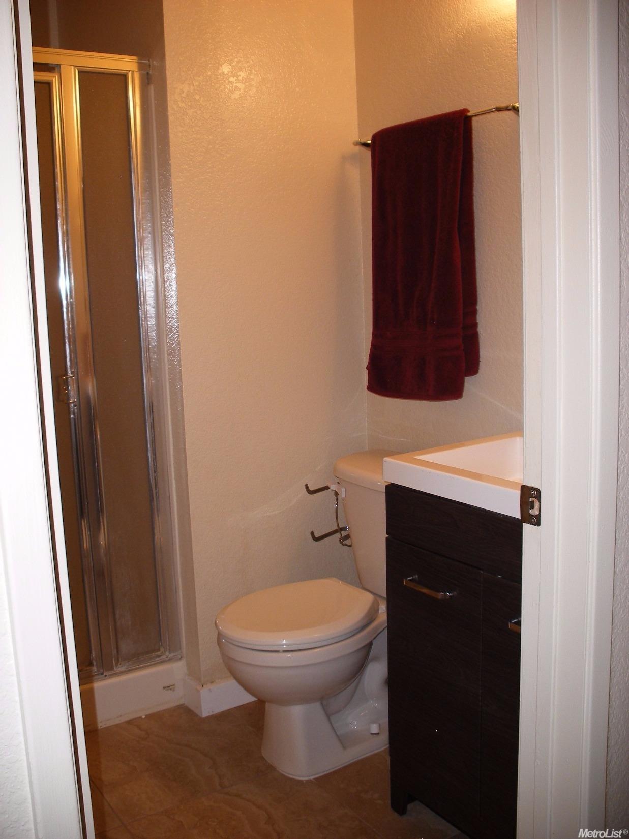 1420 W Kavanagh Ave, Tracy, CA 95376 photo 10