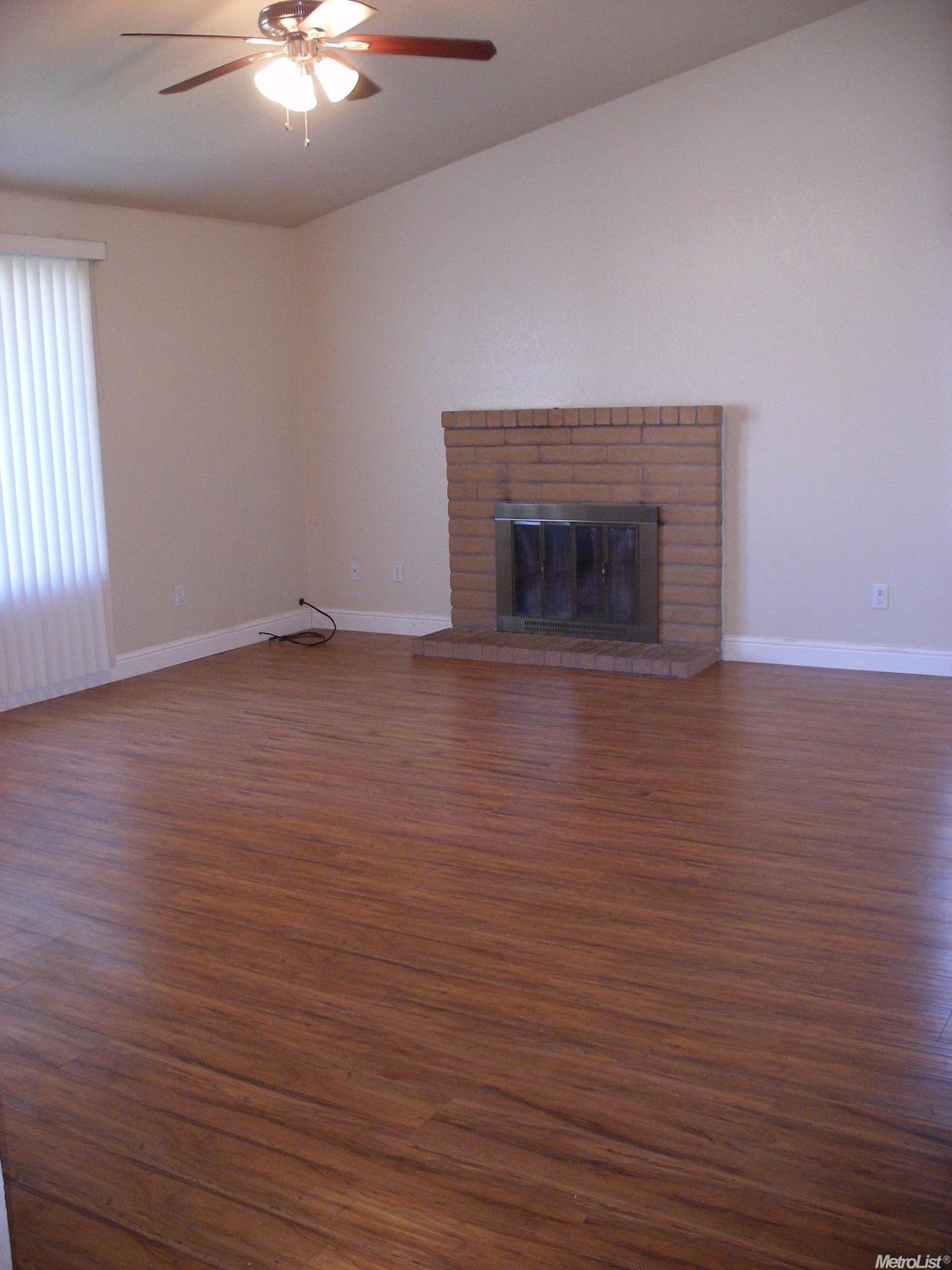 1420 W Kavanagh Ave, Tracy, CA 95376 photo 6