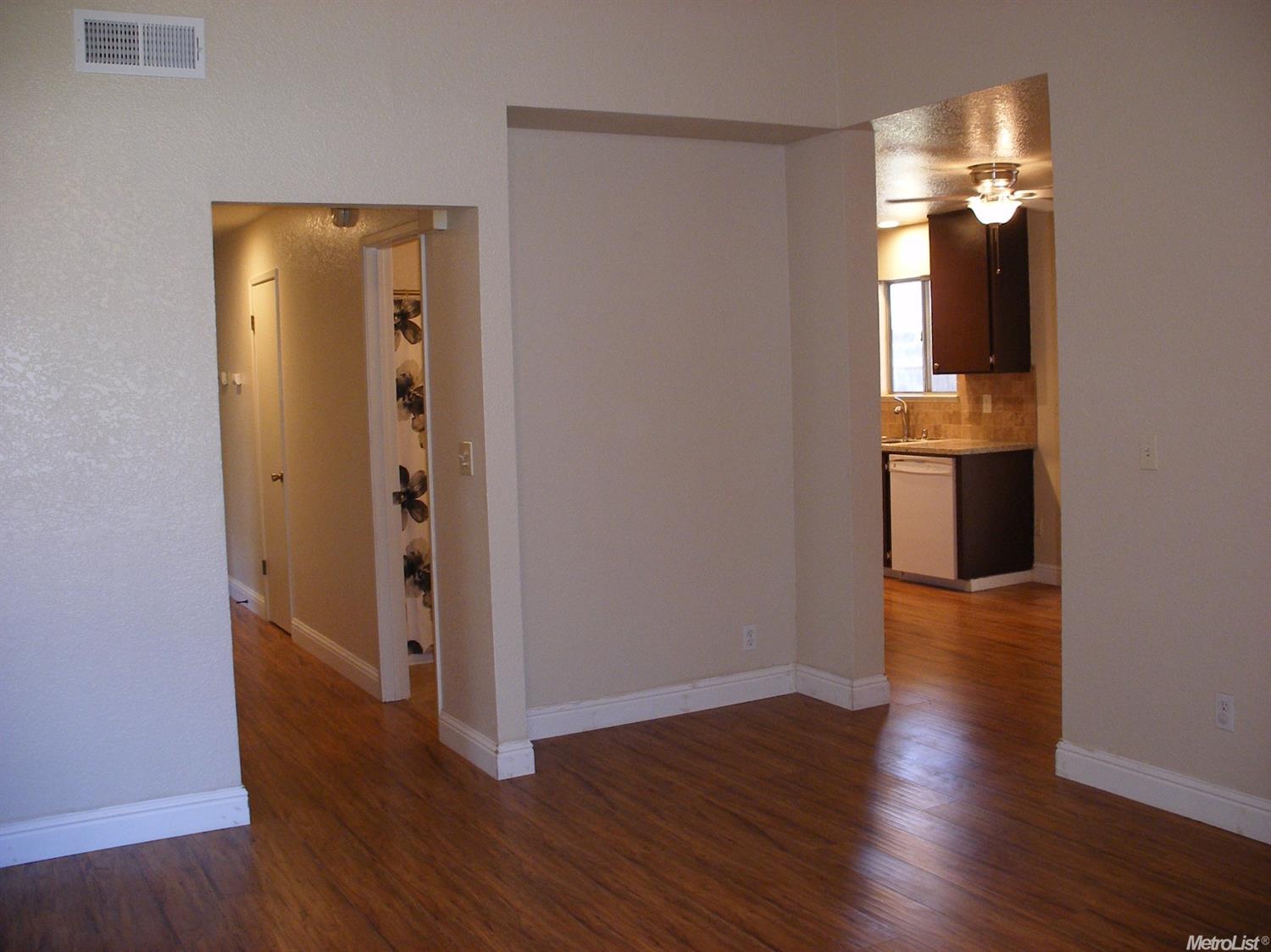 1420 W Kavanagh Ave, Tracy, CA 95376 photo 8