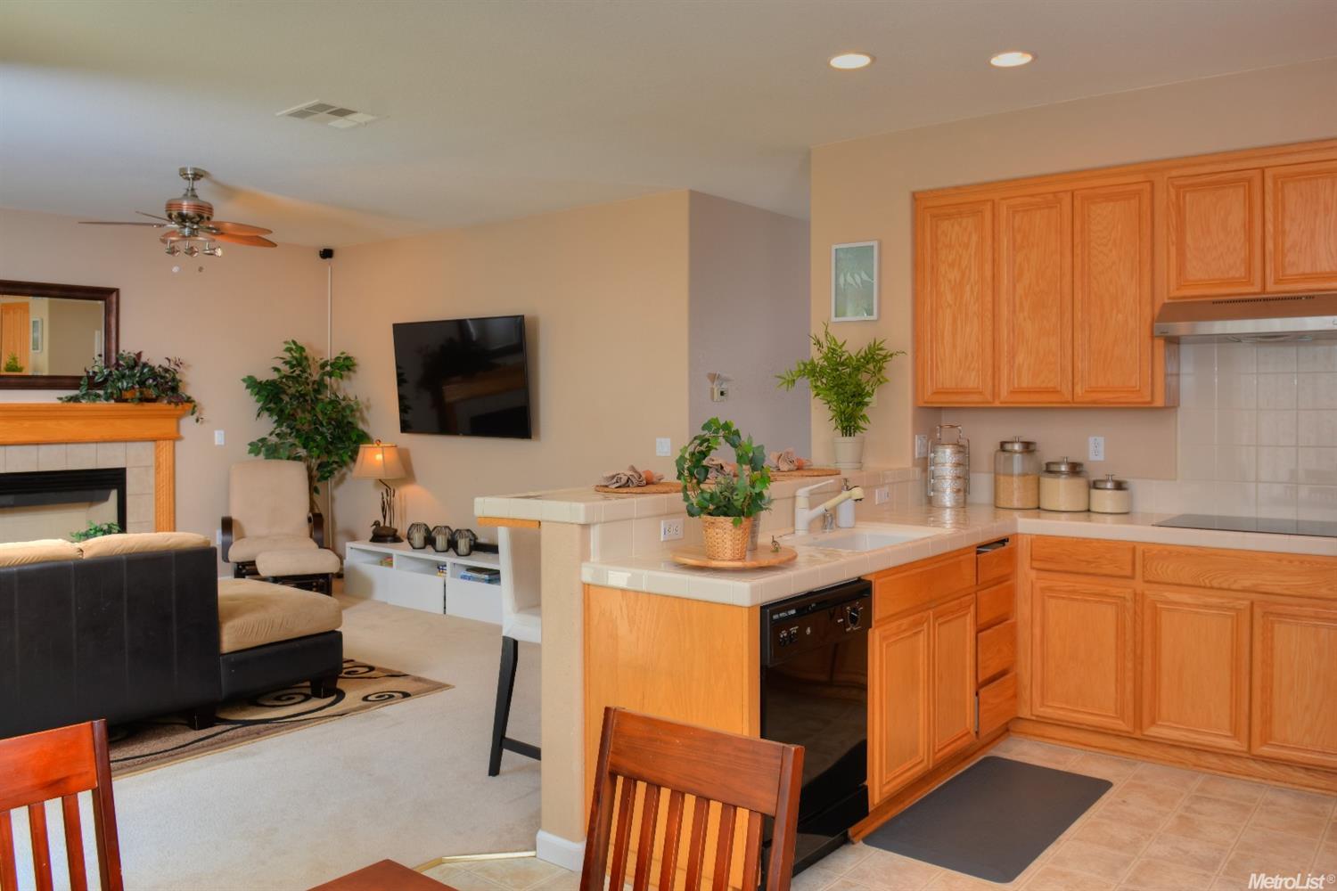 4520 Glenbrook Dr, Tracy, CA 95377 photo 4