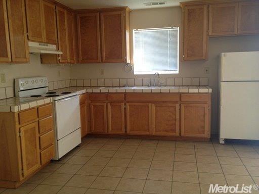 1234 Sam Ave, Modesto, CA 95351 photo 5