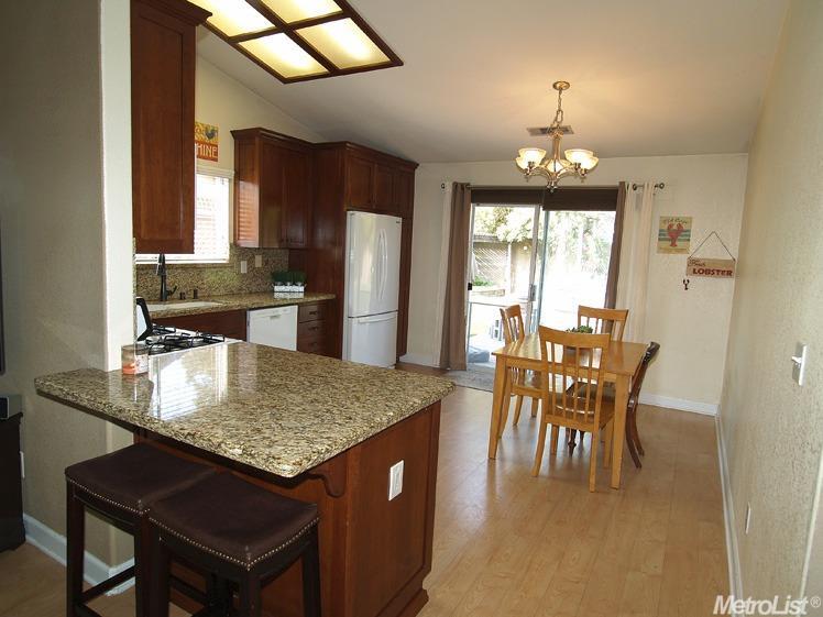 749 Danielle St, Escalon, CA 95320 photo 6