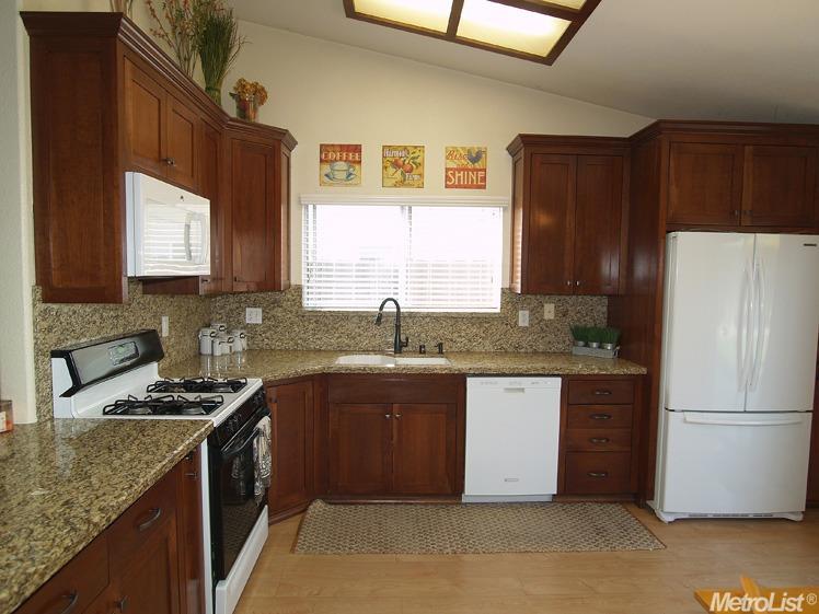 749 Danielle St, Escalon, CA 95320 photo 7