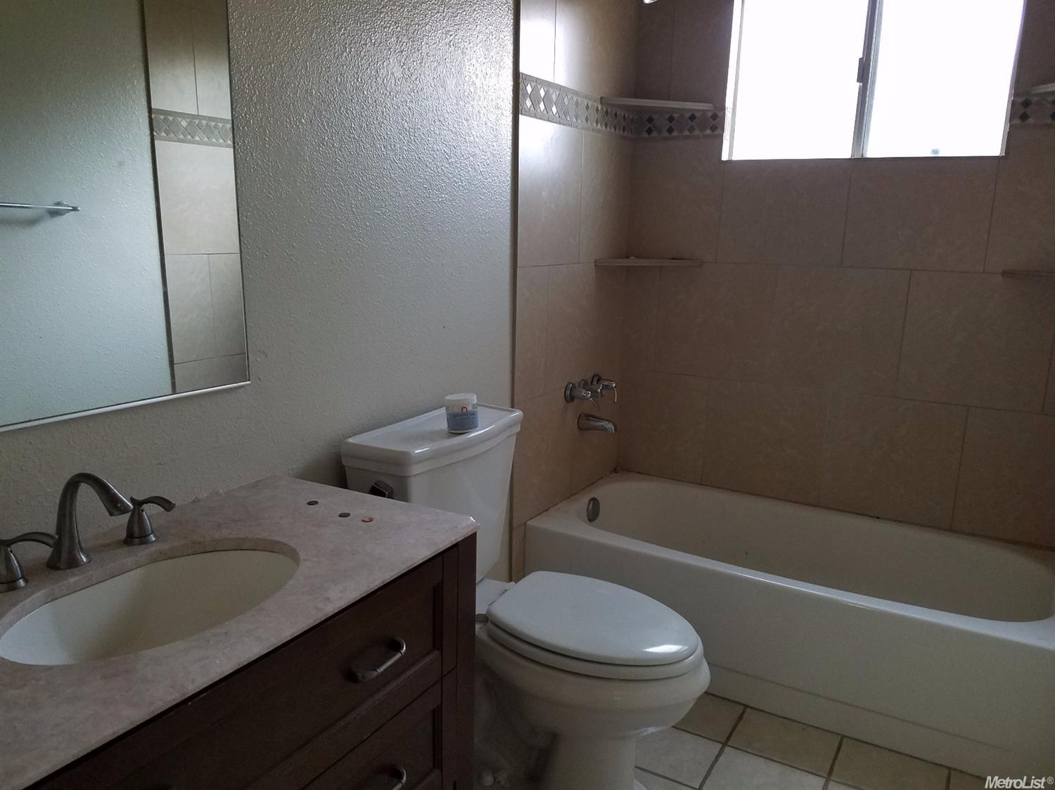 4113 Blue Bird Dr, Modesto, CA 95356 photo 4