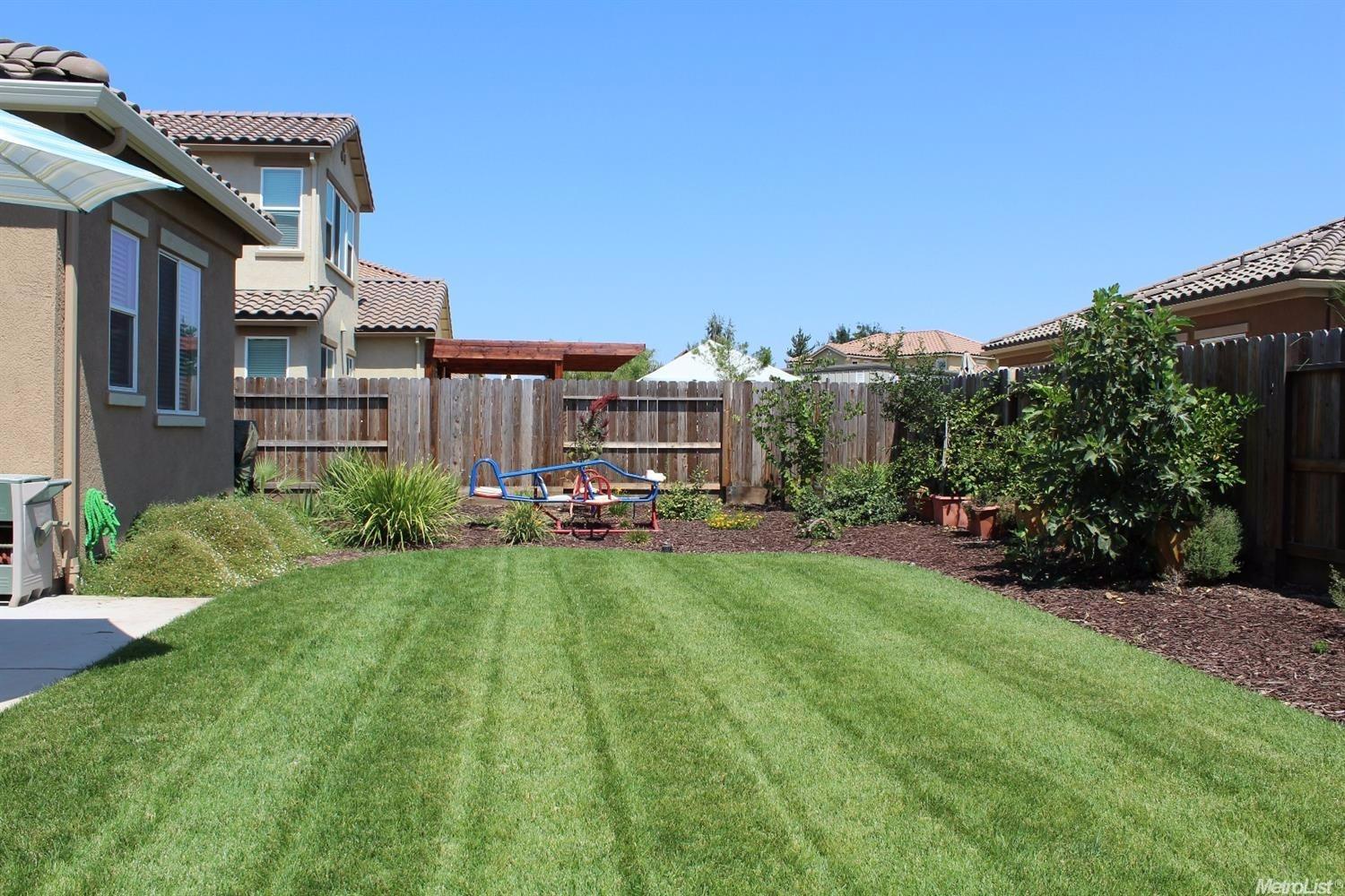 518 Pecan Dr, Ripon, CA 95366 photo 3