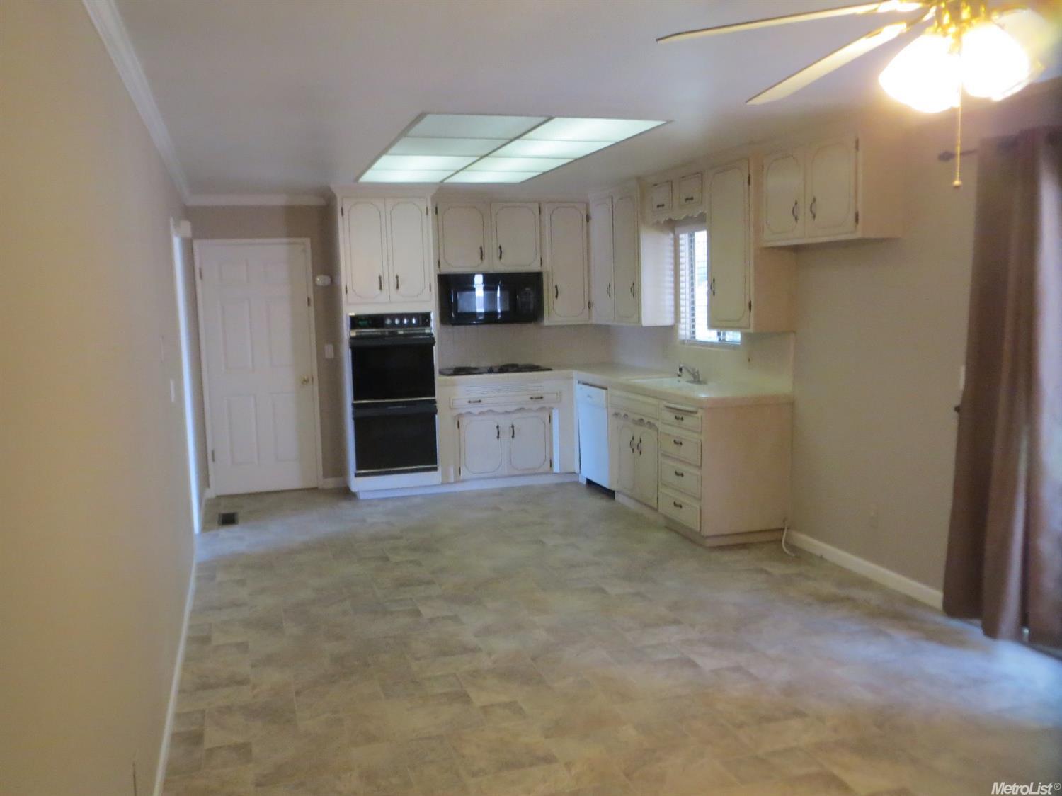 2045 Xavier Ave, Turlock, CA 95382 photo 6