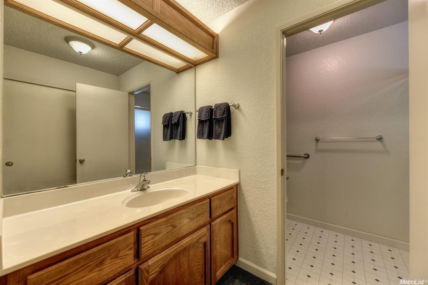 Undisclosed, Folsom, CA 95630 photo 19