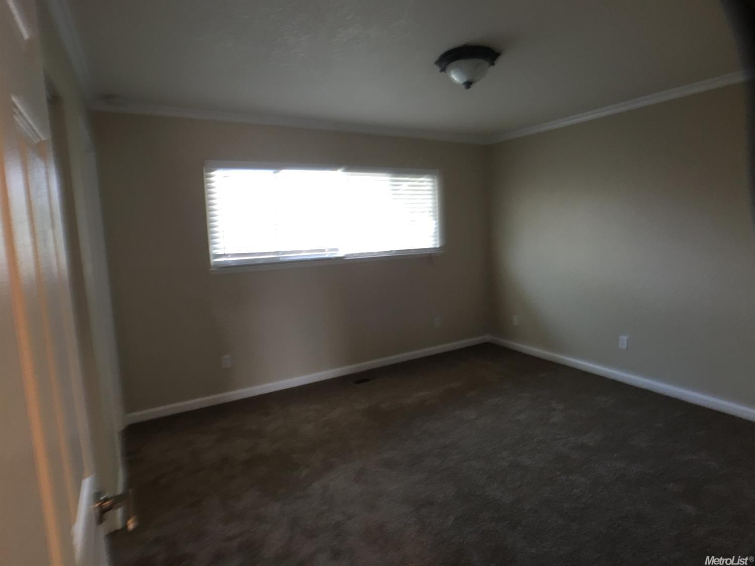 409 Patrick Ln, Modesto, CA 95350 photo 10