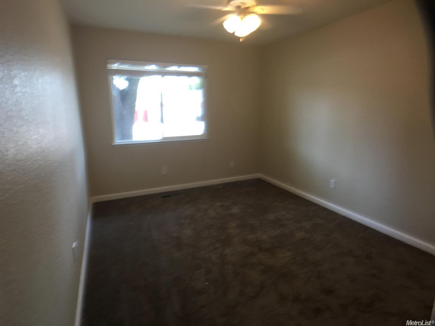 409 Patrick Ln, Modesto, CA 95350 photo 13