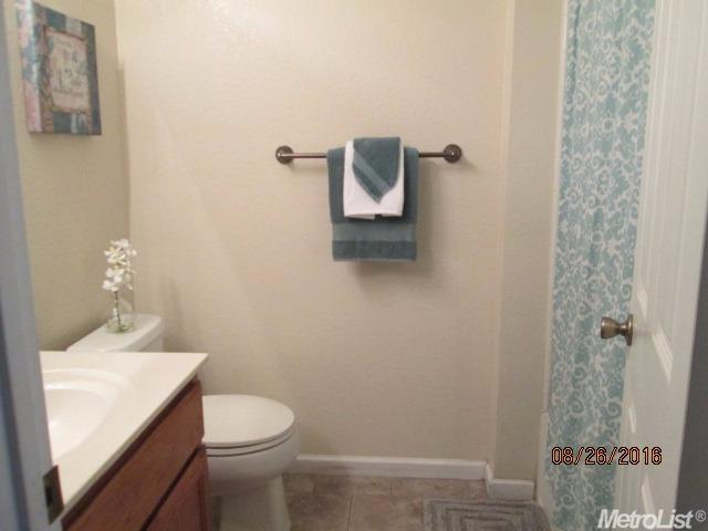912 Long Barn Dr, Lathrop, CA 95330 photo 9