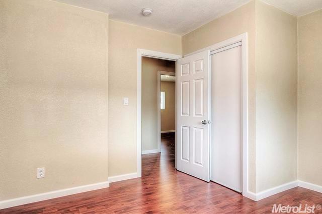 433 S Laurel St, Turlock, CA 95380 photo 14