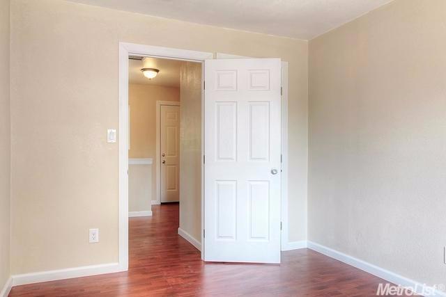 433 S Laurel St, Turlock, CA 95380 photo 18