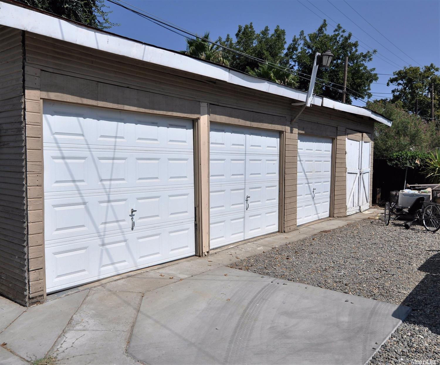733 E Main St, Turlock, CA 95380 photo 4